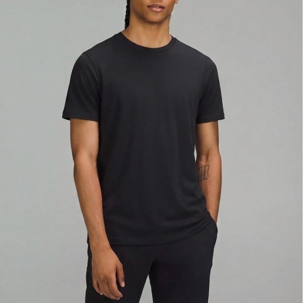 Lululemon Men's Fundamental Tee Black Size S Small Short Sleeve T-Shirt Casual